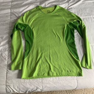 Patagonia two tone Vibrant Green capilene Top